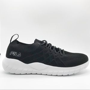 FILA Black/White Tamata Knit Running Sneakers NWT